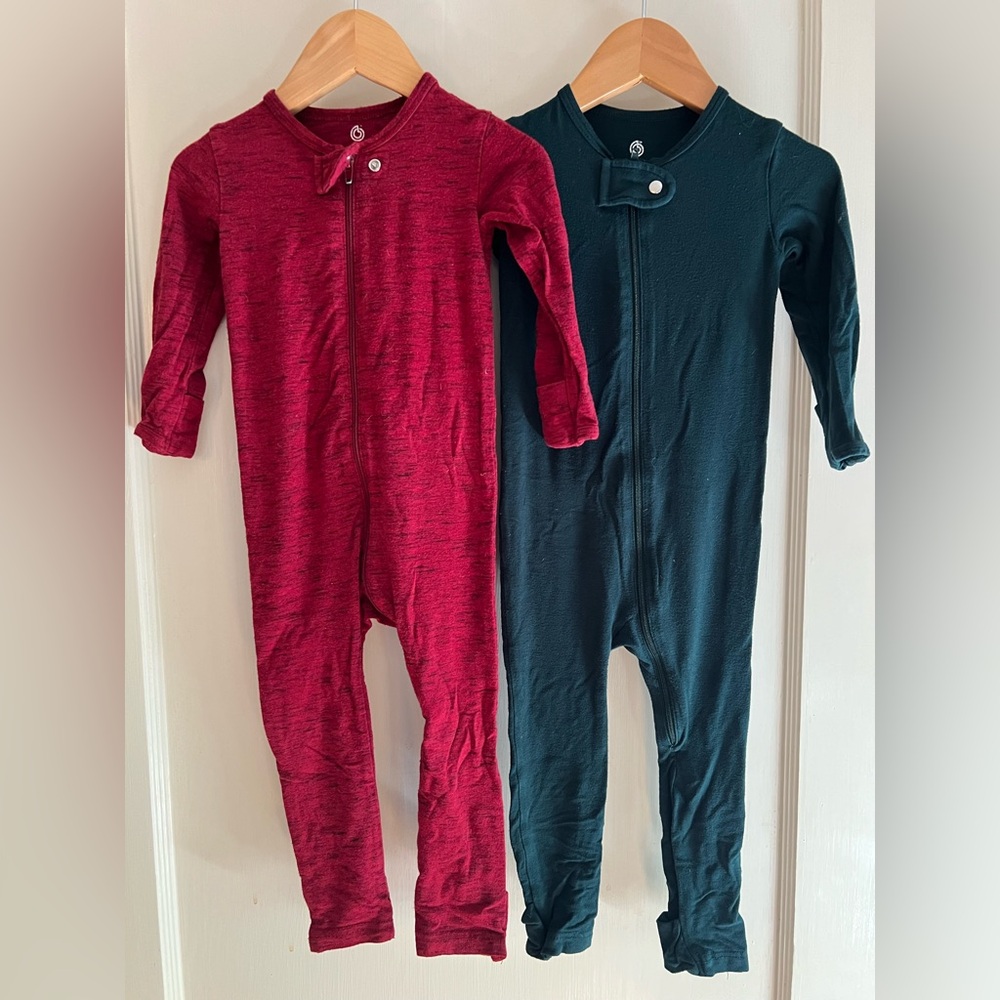 Bundle of 2 Baby Breez LUXIE 6-12m Red & Forest Green w/ Mittens & Footie Cuffs